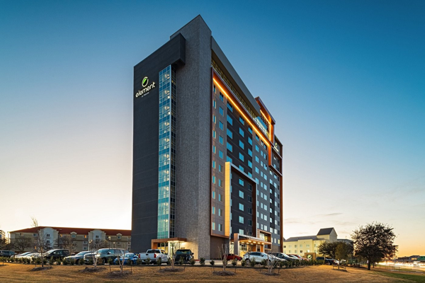 Elment Hotel – Irving